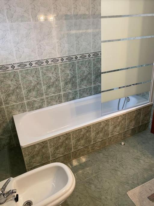 Apartamento “Ledicia”, Piso En Alquiler Vigo Exterior foto